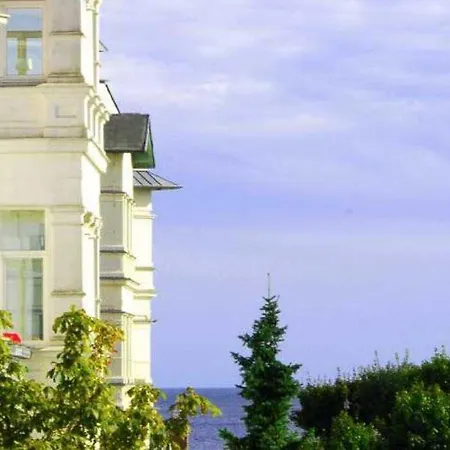 Anna Bansin, 5 Saphir 아파트 제바트헤링스도르프