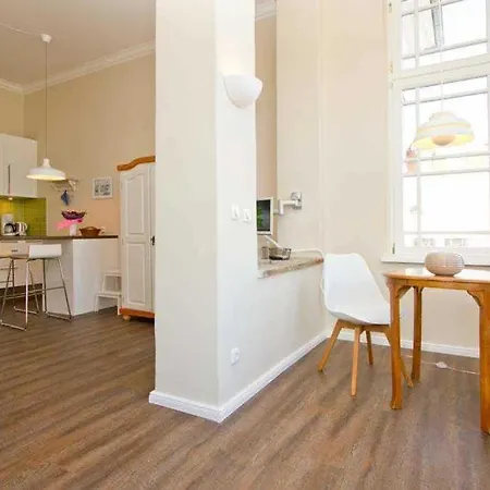 Anna Bansin, 5 Saphir Apartment *