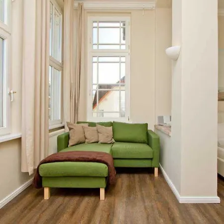 아파트 Anna Bansin, 5 Saphir