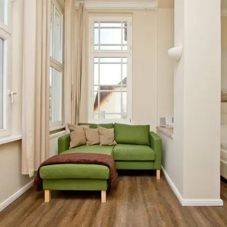 아파트 Anna Bansin, 5 Saphir 제바트헤링스도르프